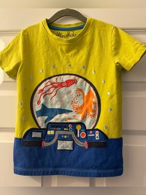 Mini Boden shark squid octopus t-shirt 6/7